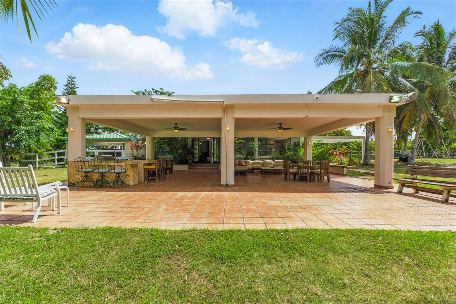 6 HACIENDA MARGARITA