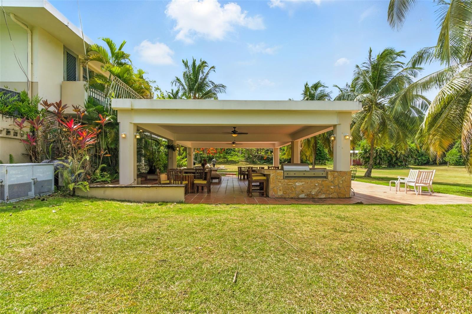 6 HACIENDA MARGARITA