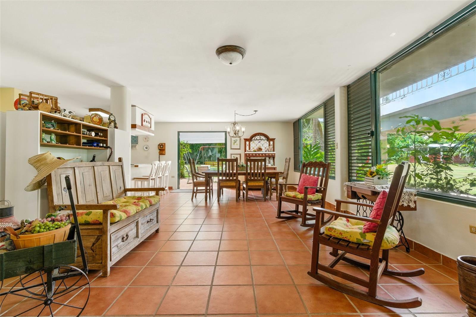 6 HACIENDA MARGARITA