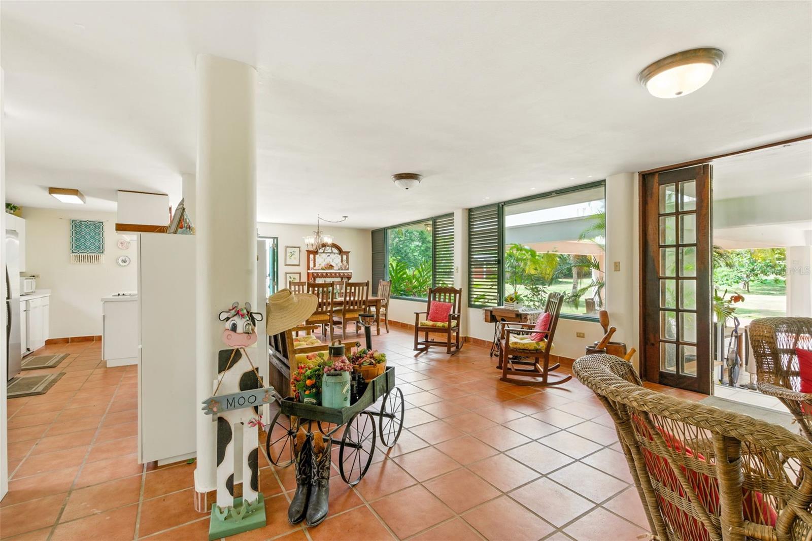 6 HACIENDA MARGARITA