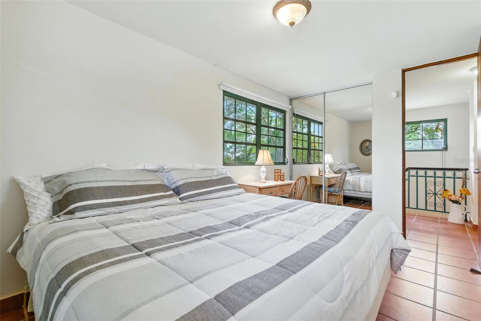 6 HACIENDA MARGARITA