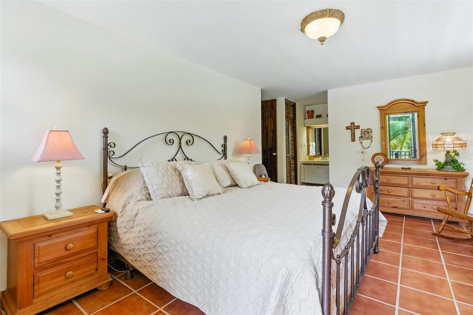 6 HACIENDA MARGARITA