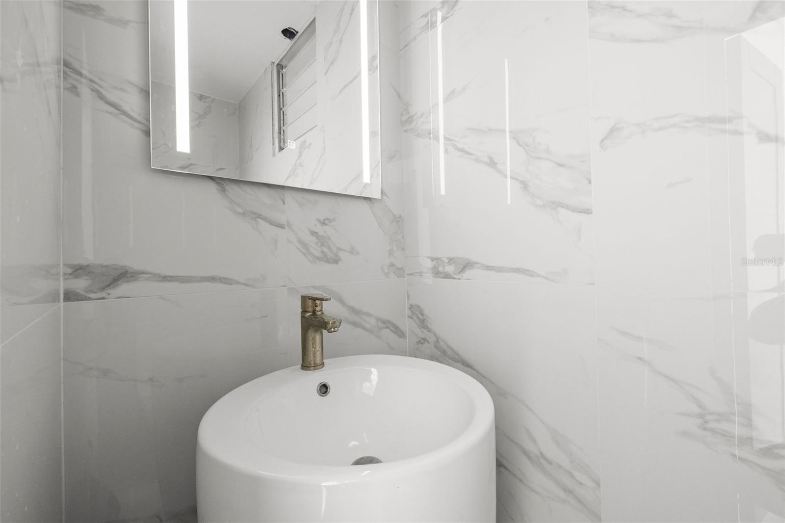 1010 CALLE ORQUID #1106