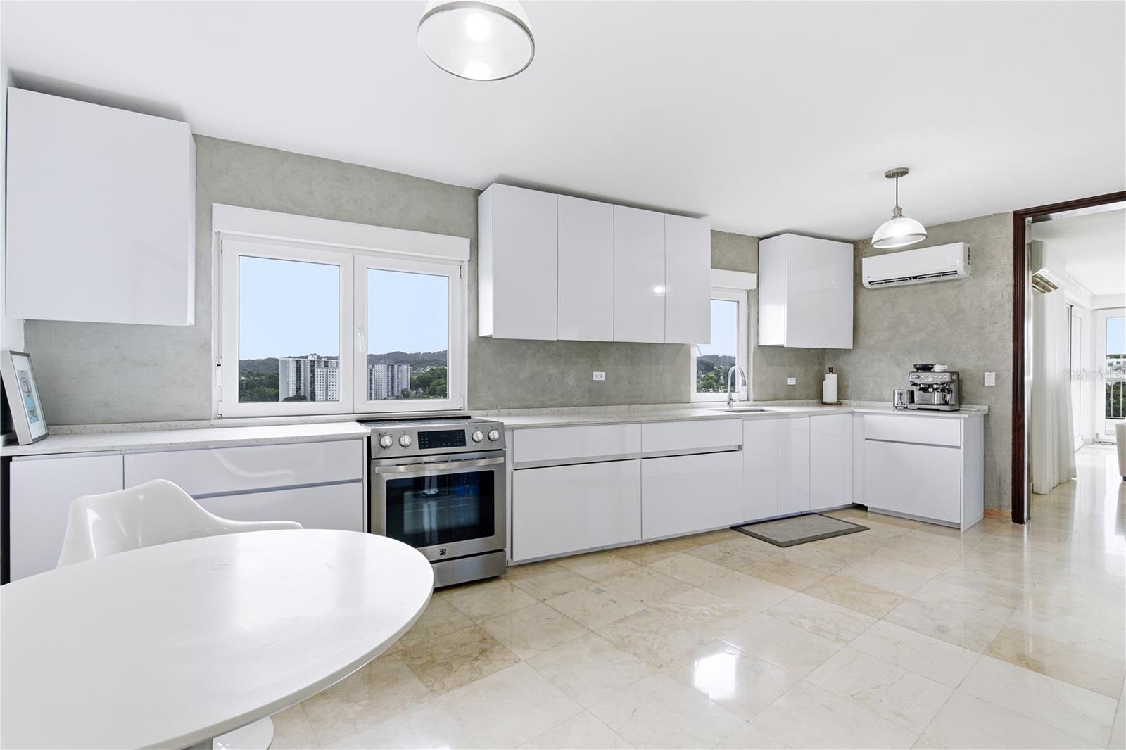 1010 CALLE ORQUID #704