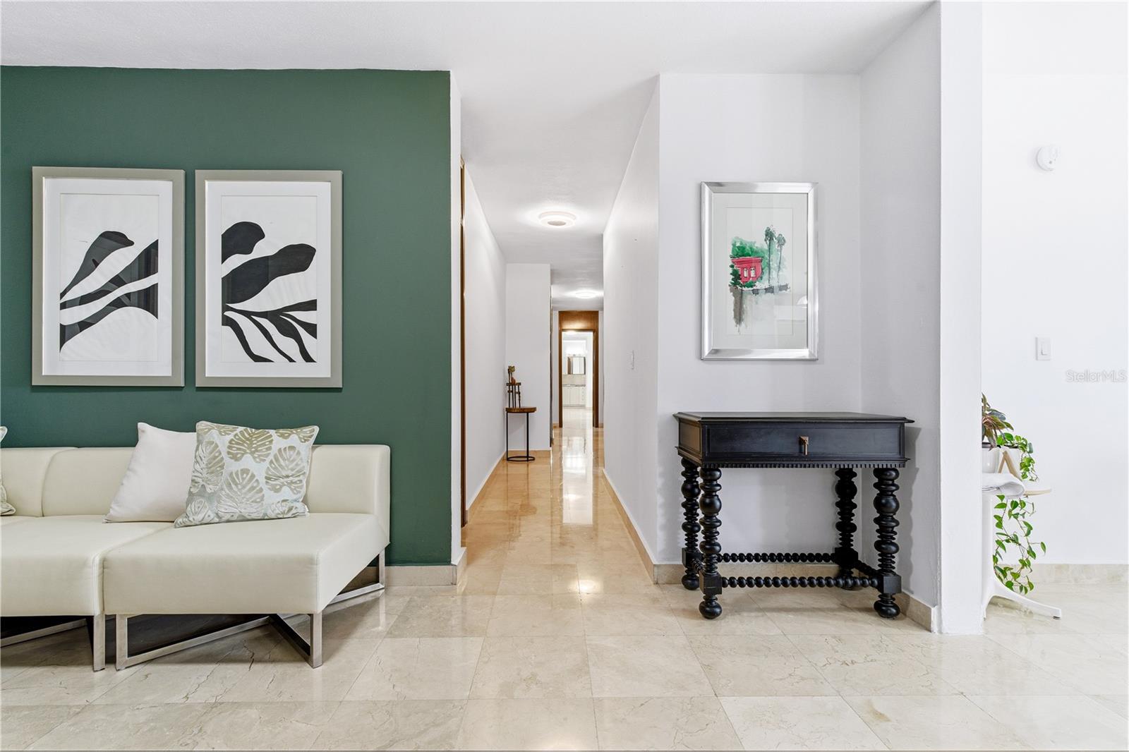 1010 CALLE ORQUID #704