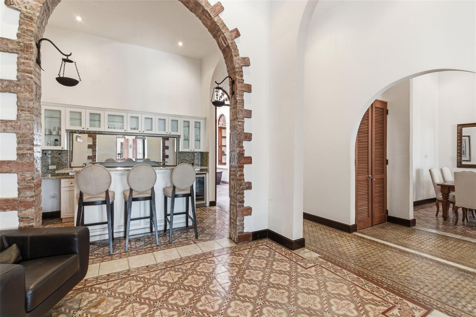 65 CALLE SAN FRANCISCO