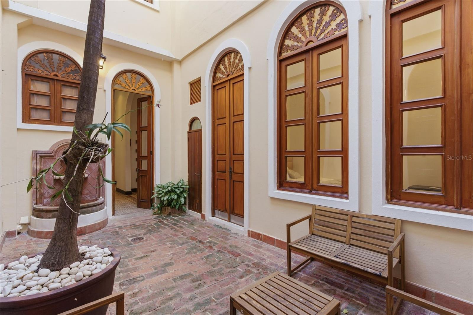 65 CALLE SAN FRANCISCO