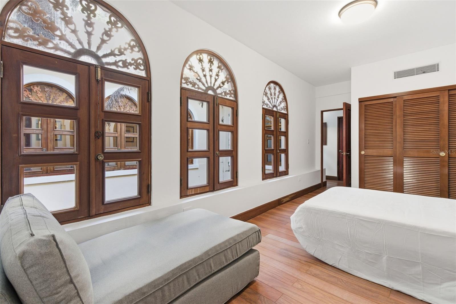 65 CALLE SAN FRANCISCO