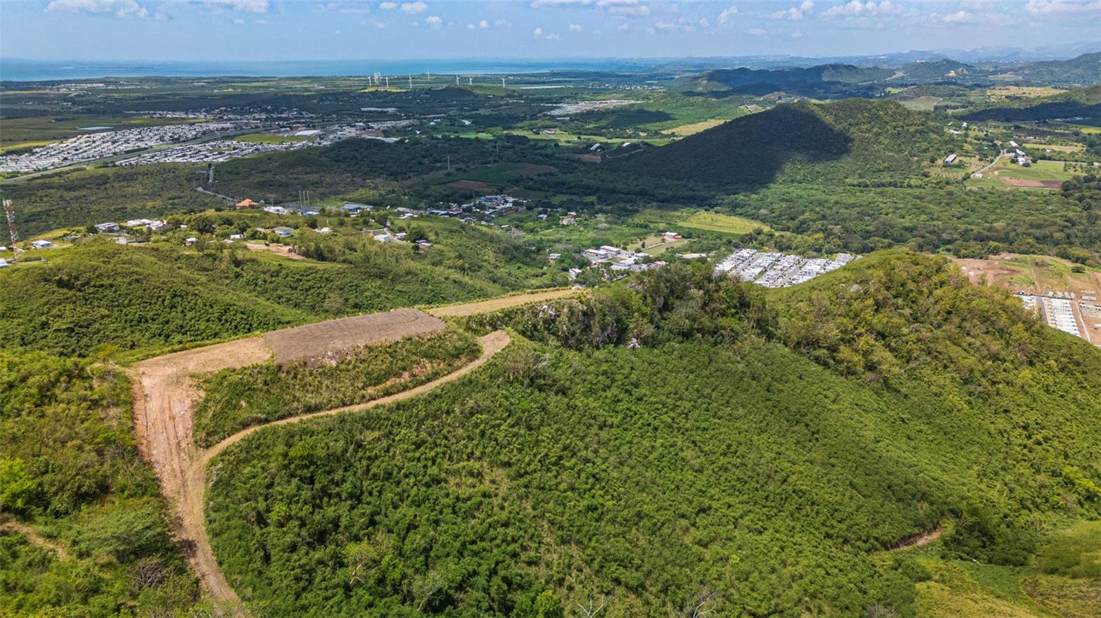 PR-153 KM 10.7 BO. RIO JUEYES