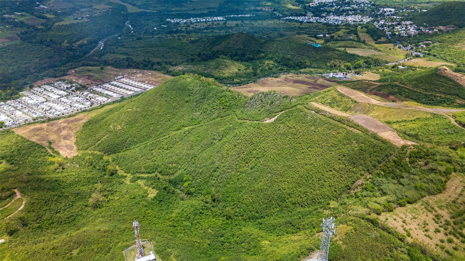 PR-153 KM 10.7 BO. RIO JUEYES