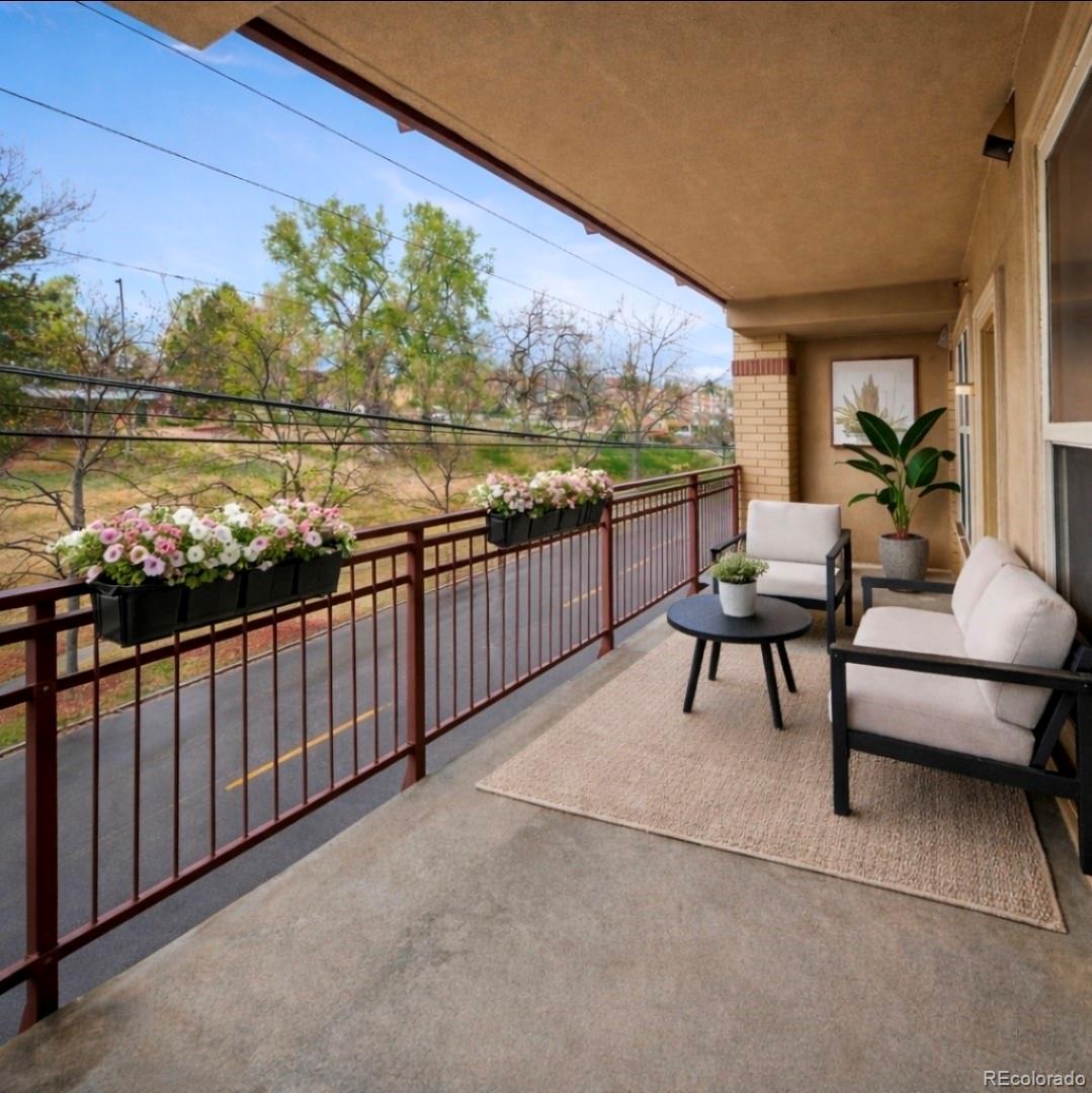 2240 N Clay Street Unit: 204