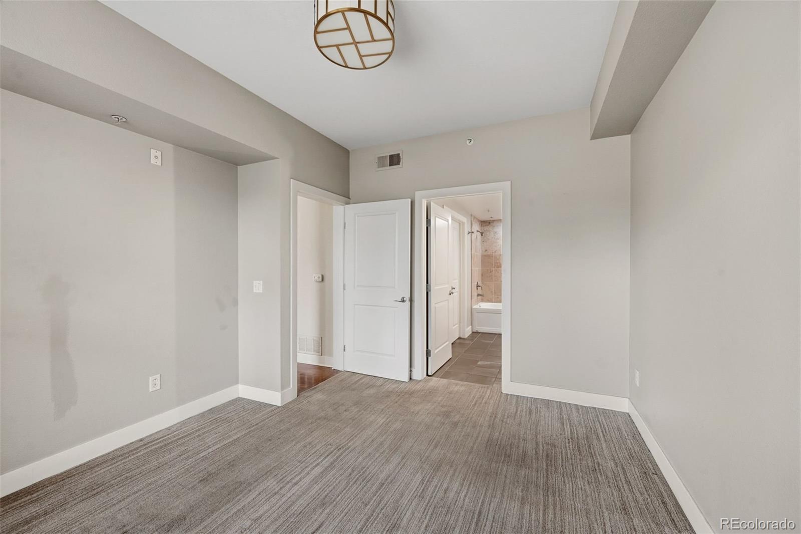 2240 N Clay Street Unit: 204