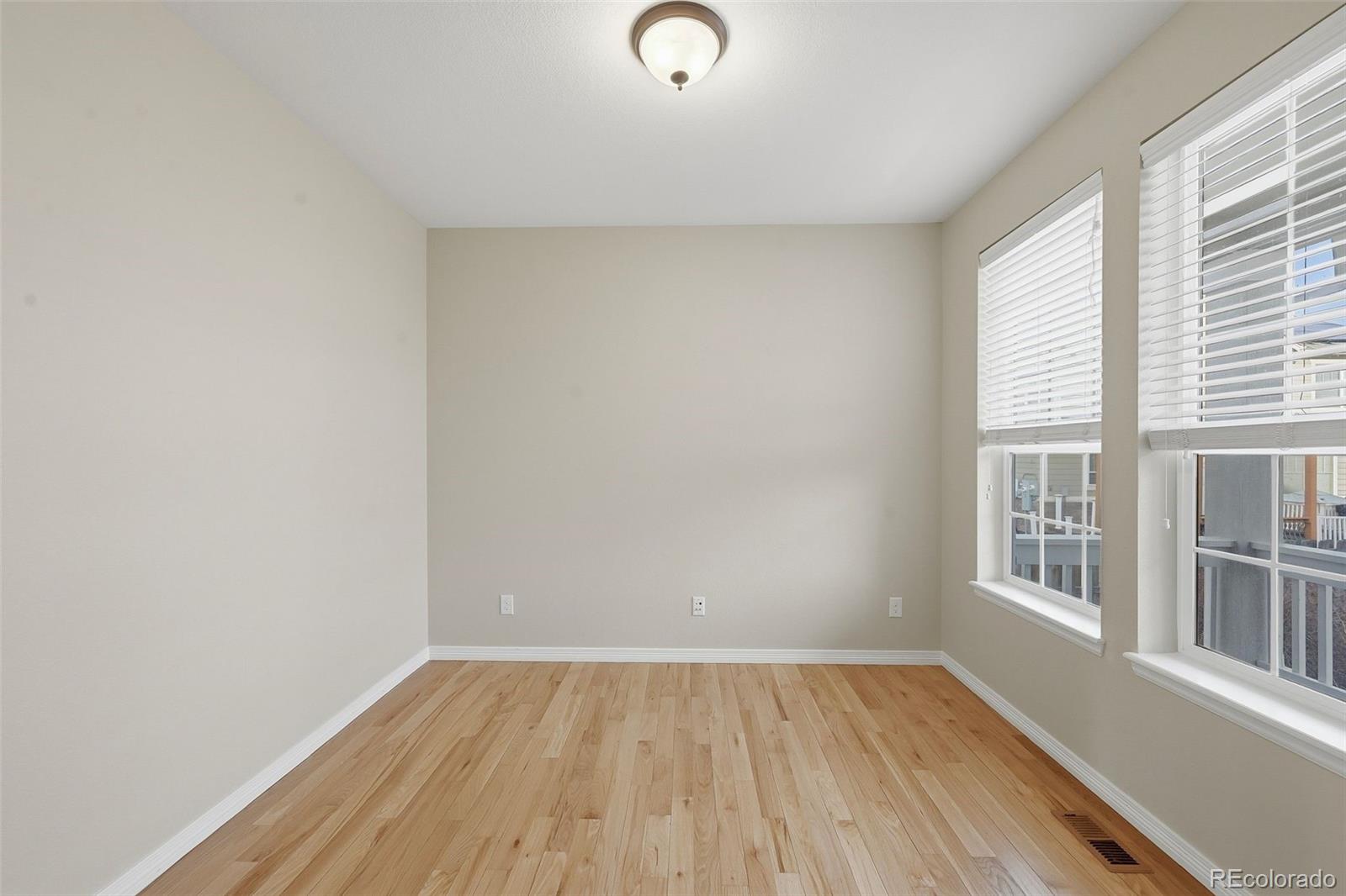 35 N Newcastle Court