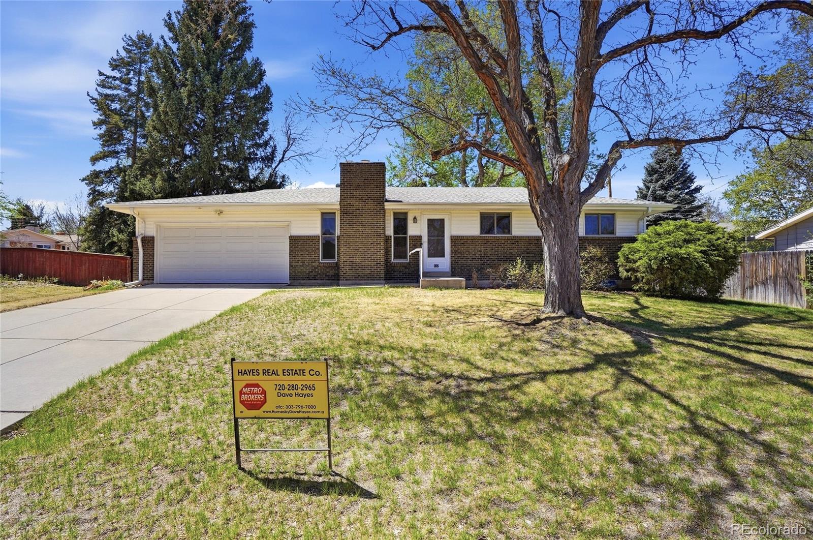 522 E Caley Drive