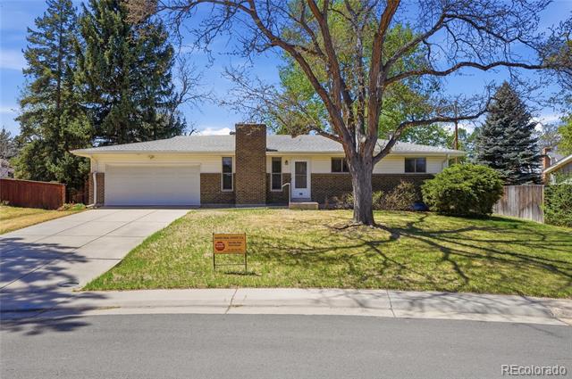 522 E Caley Drive