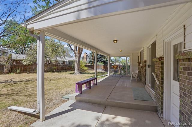 522 E Caley Drive
