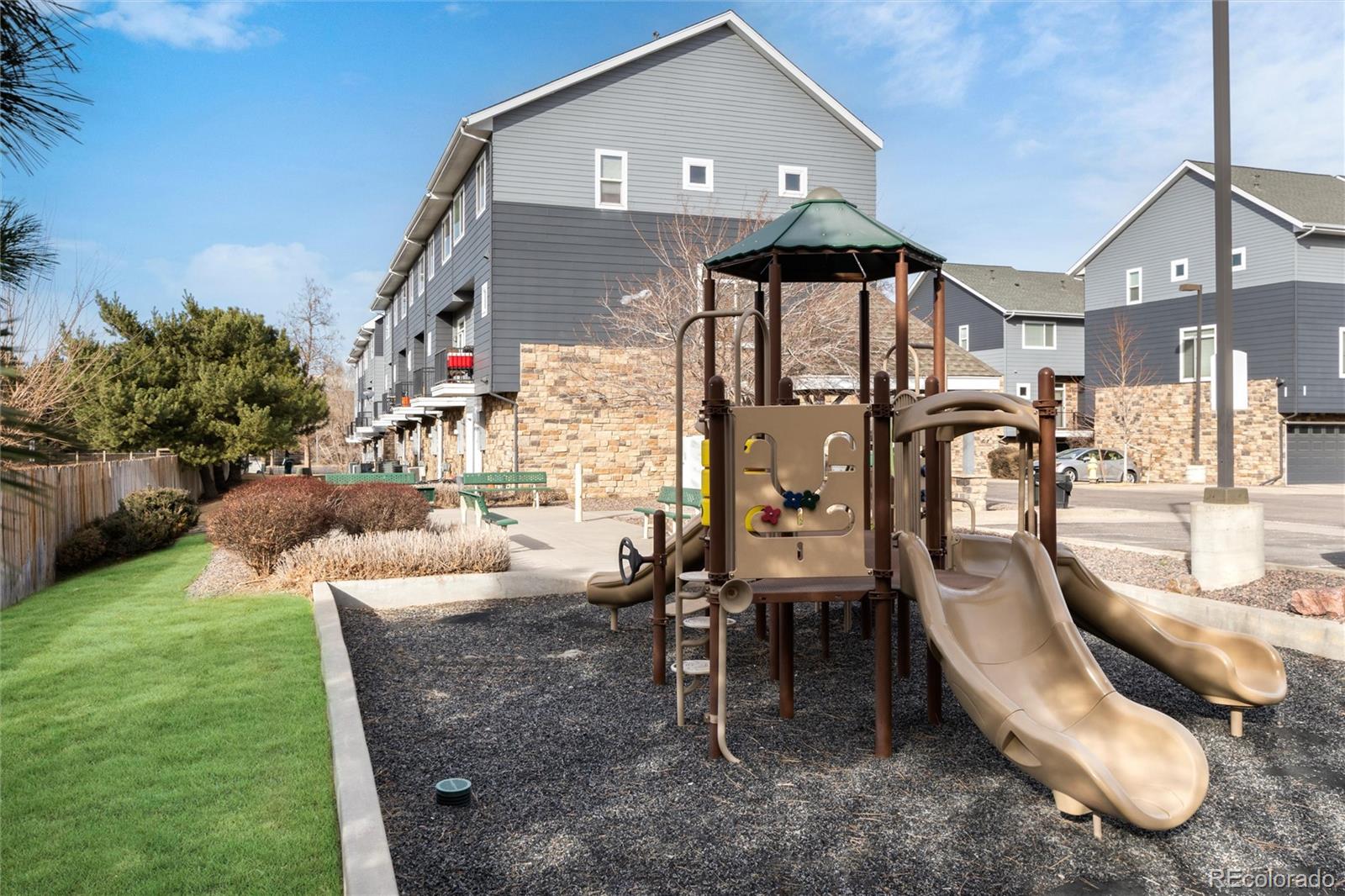 8751 Pearl Street Unit: D3