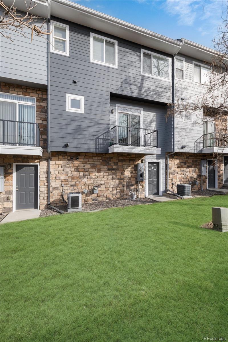 8751 Pearl Street Unit: D3