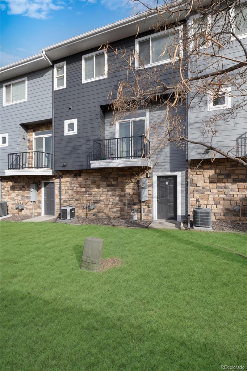 8751 Pearl Street Unit: D3