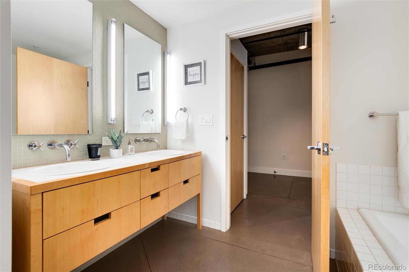 2100 16th Street Unit: 409