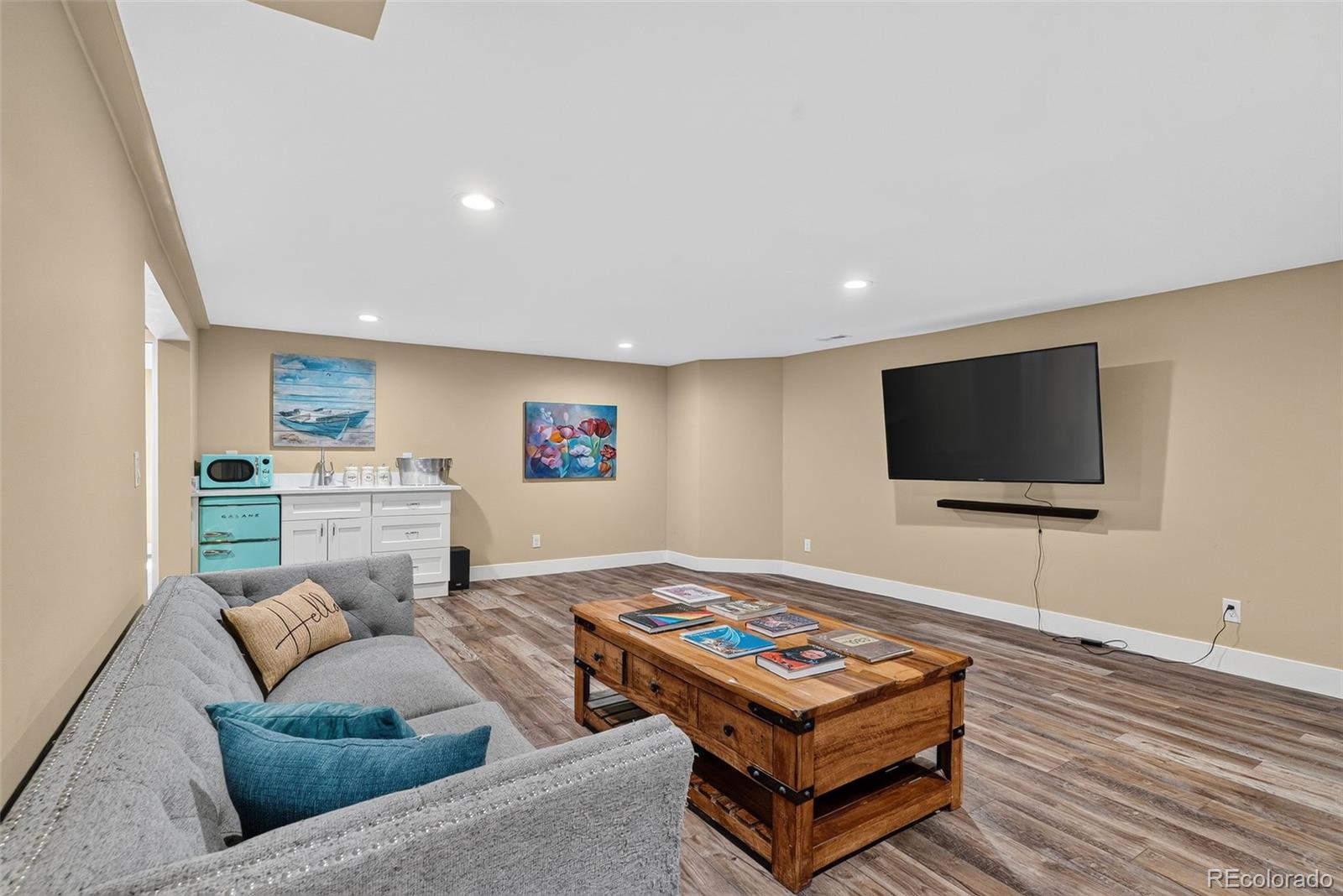 6420 Ashburn Lane