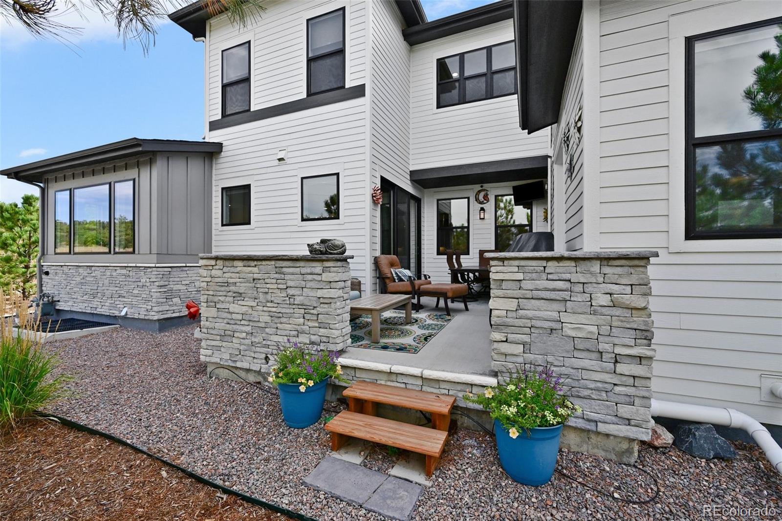 7043 Homeplace Street