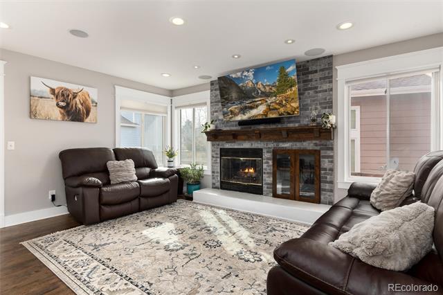 1738 Jules Court