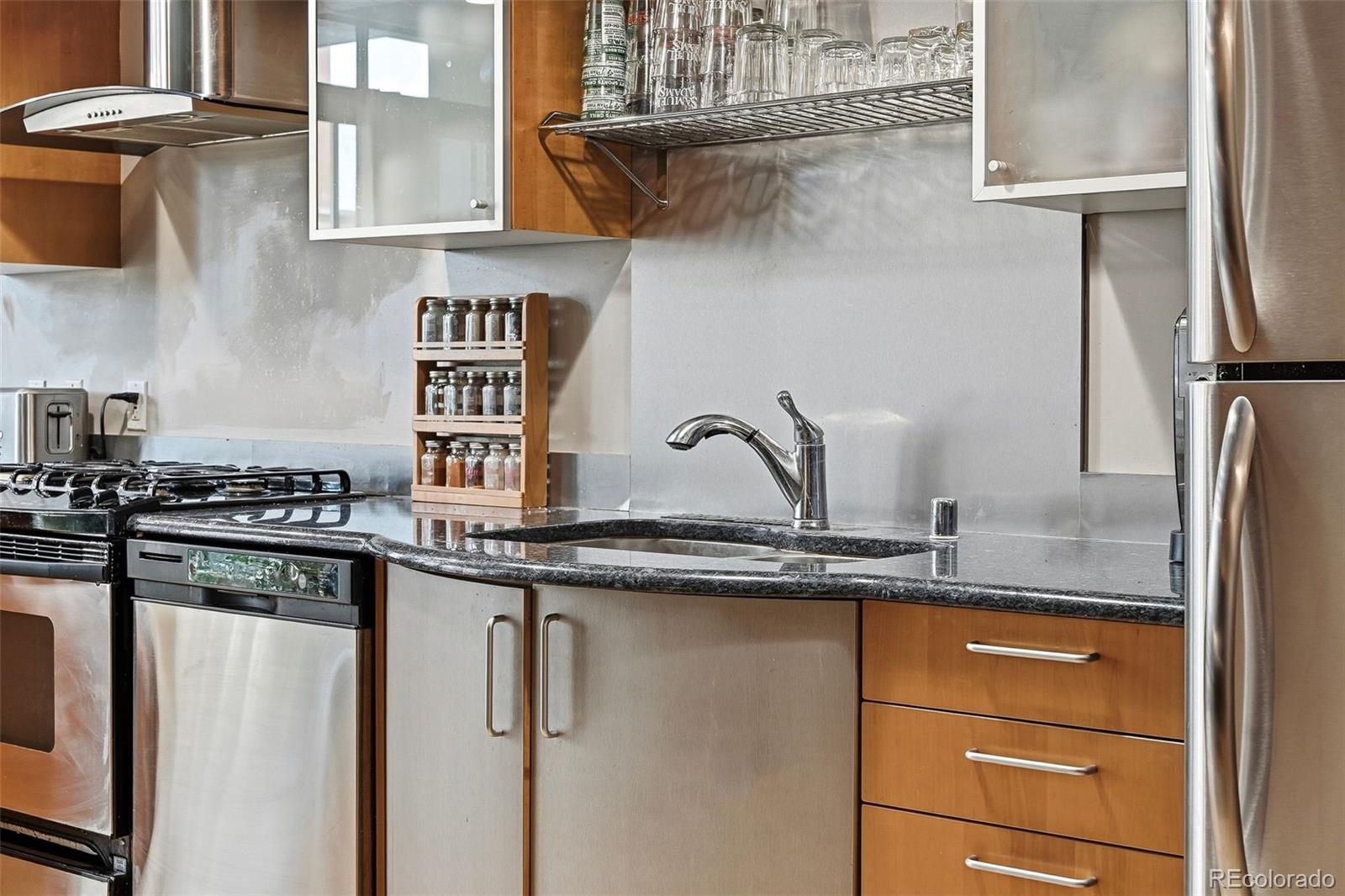 1401 Wewatta Street Unit: 701