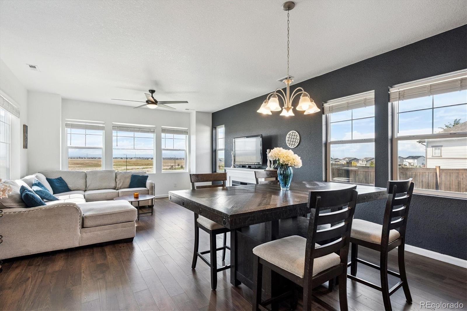 629 N Waterloo Court