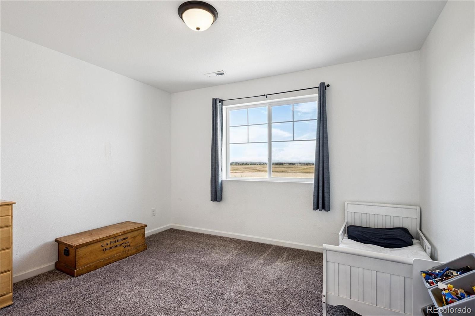 629 N Waterloo Court