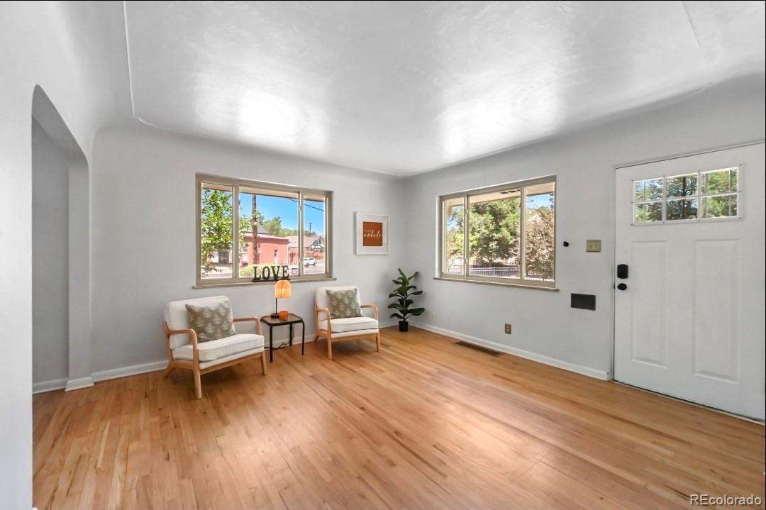 3286 W Fairview Place