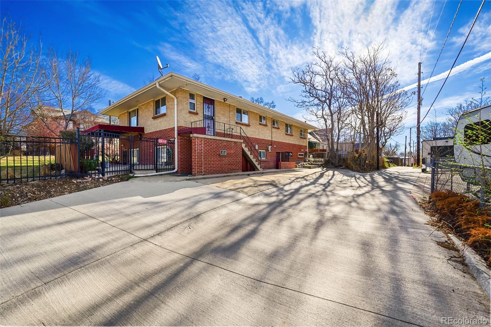 3286 W Fairview Place