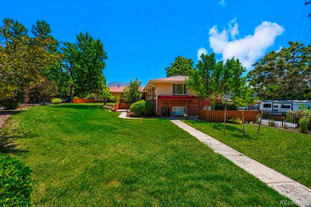 3286 W Fairview Place