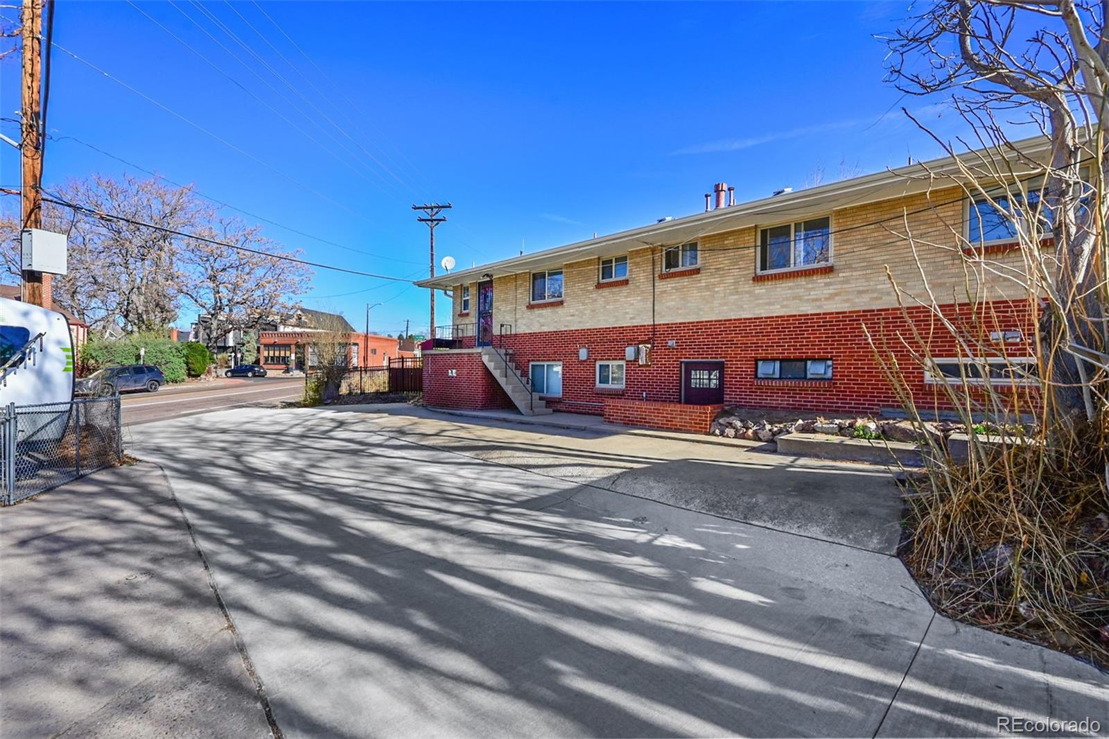 3286 W Fairview Place