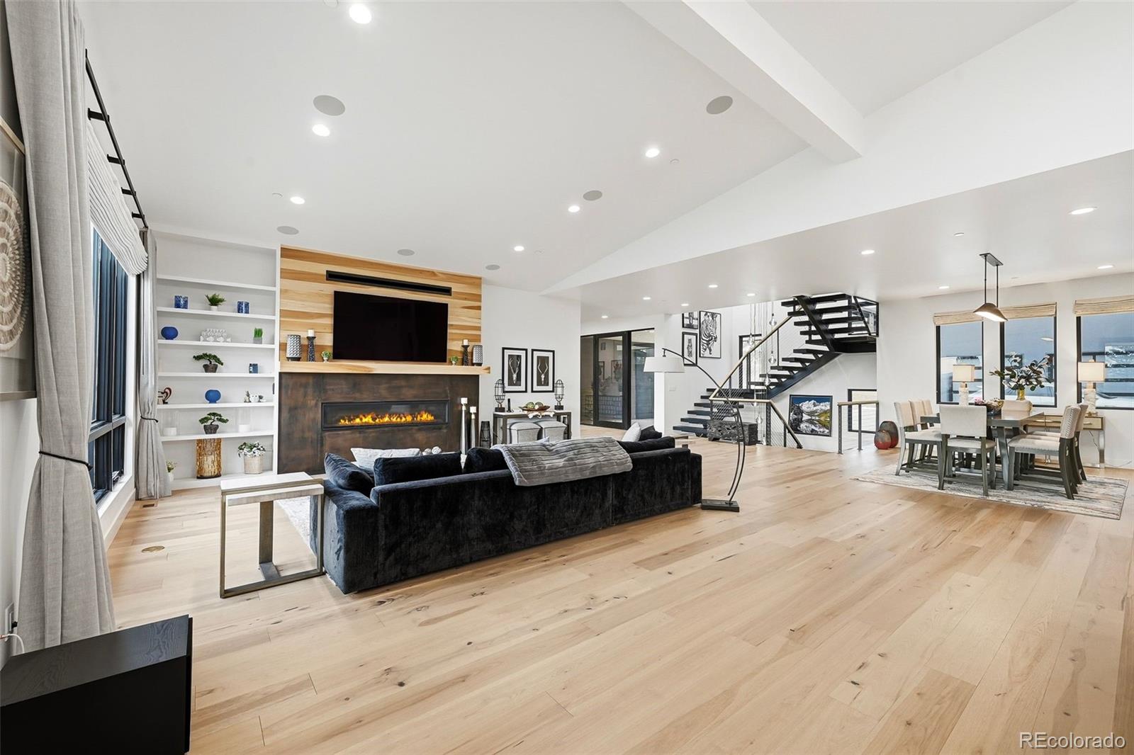 7894 Forest Keep Circle