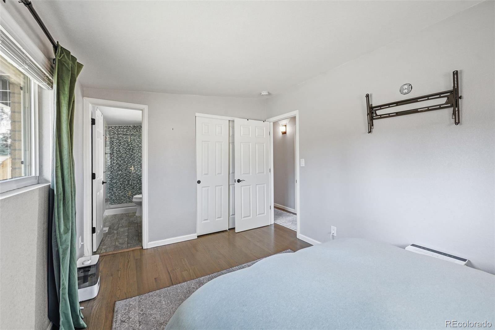 323 E Briarwood Drive