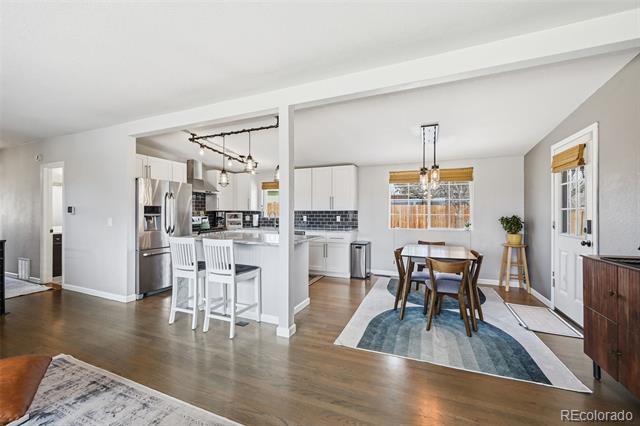 323 E Briarwood Drive