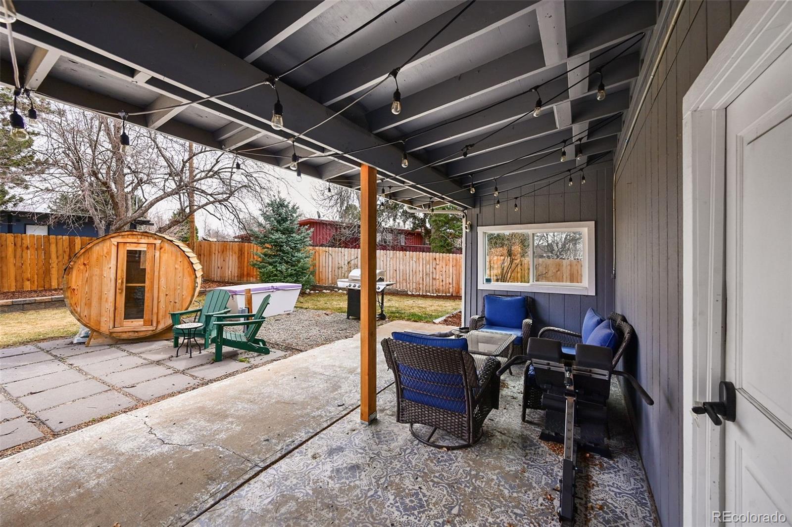 323 E Briarwood Drive