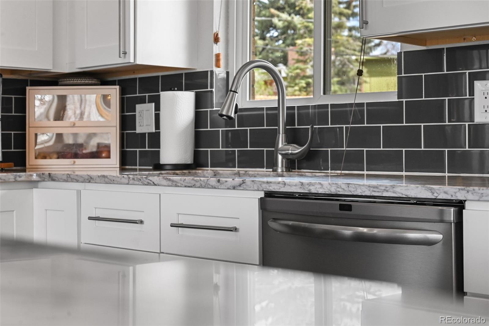 323 E Briarwood Drive