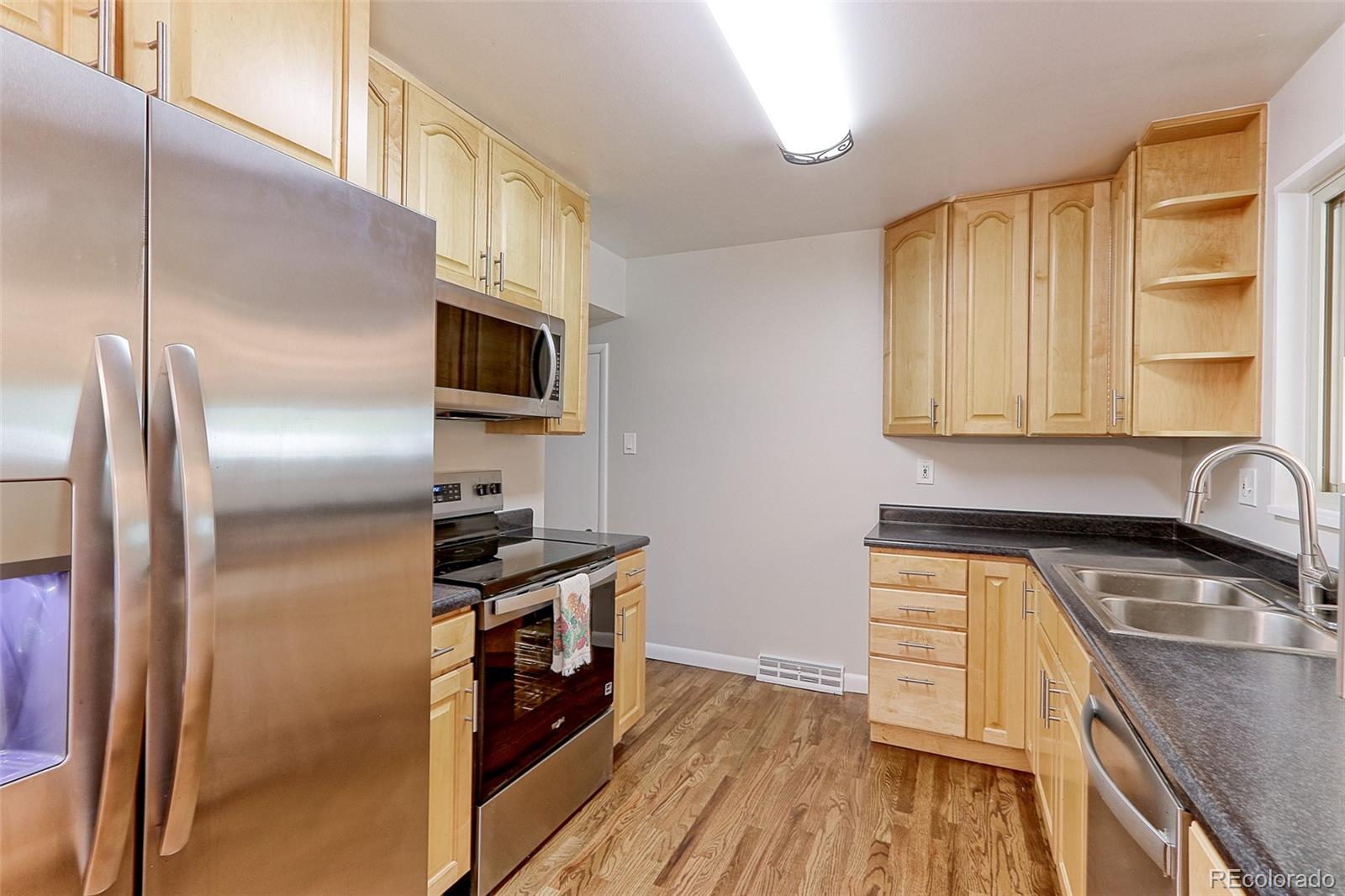 3373 W Monmouth Avenue