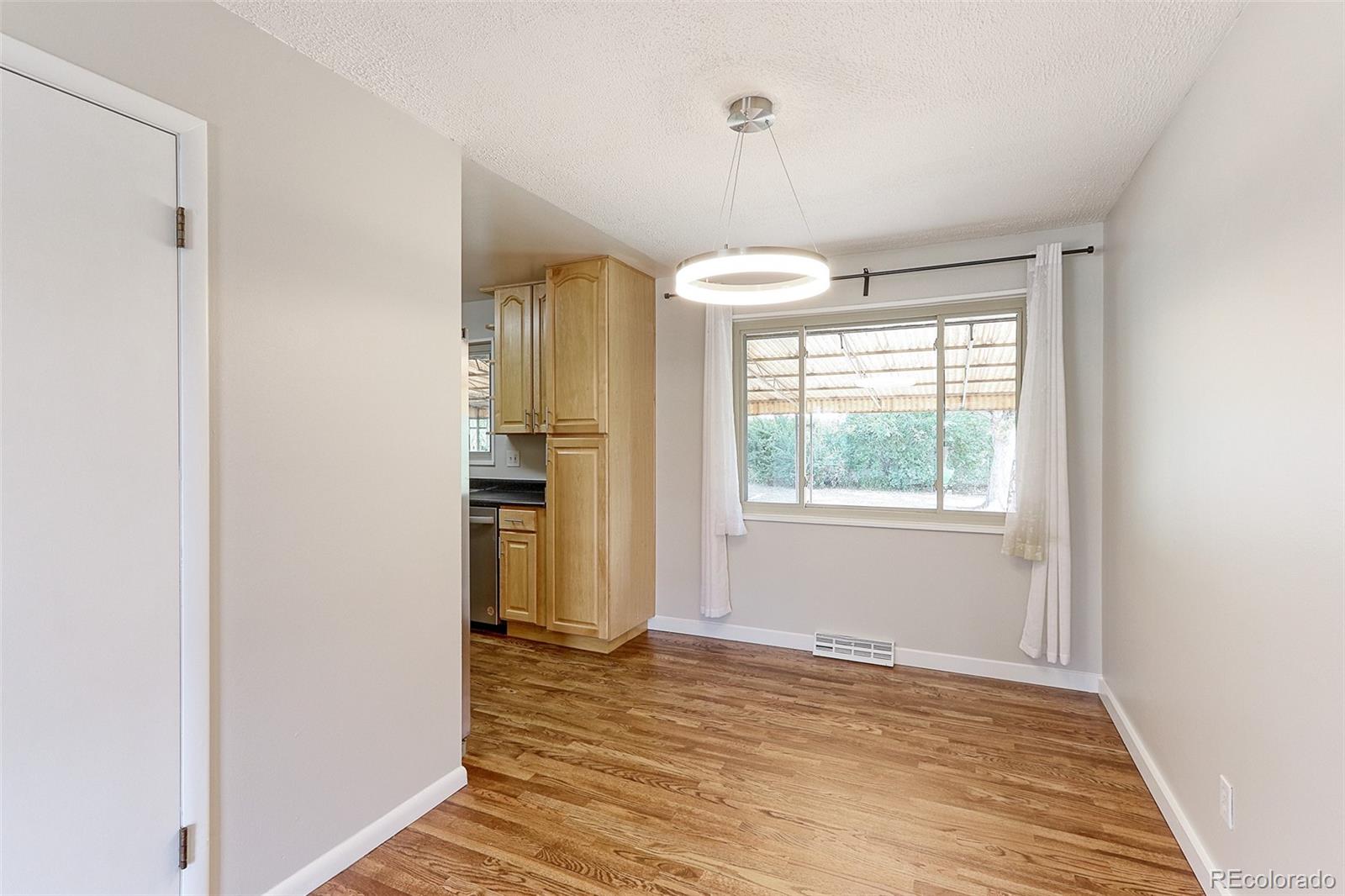 3373 W Monmouth Avenue