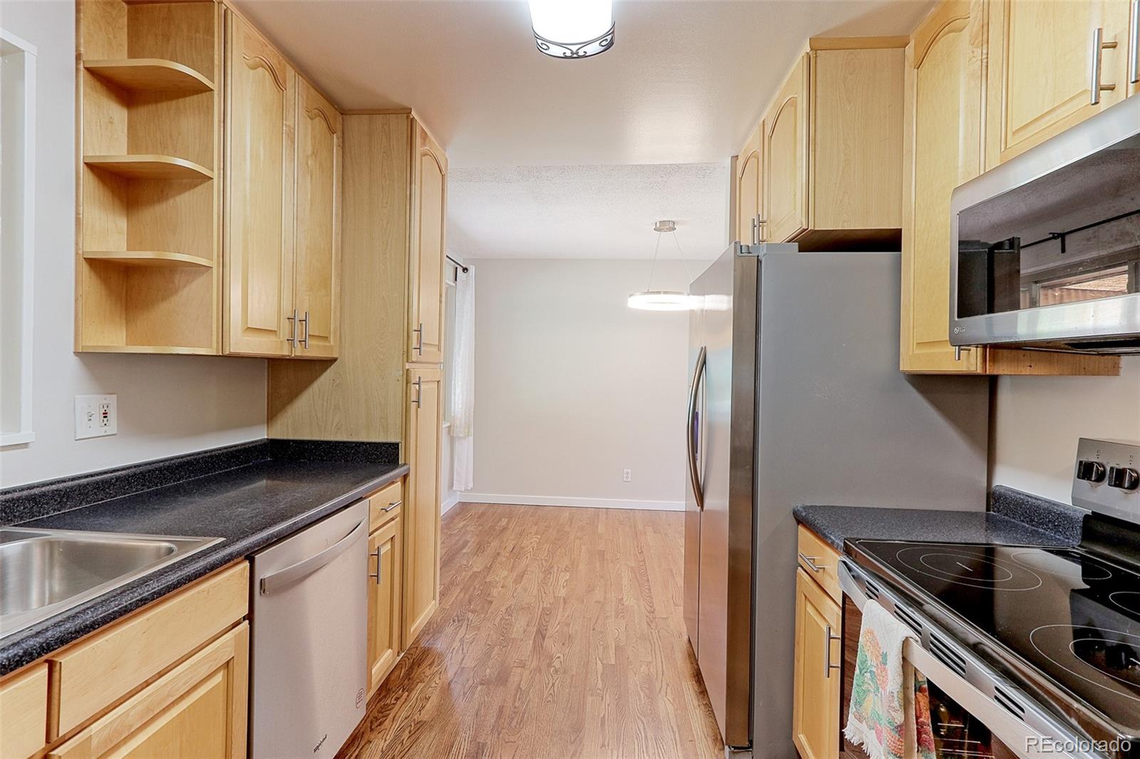 3373 W Monmouth Avenue