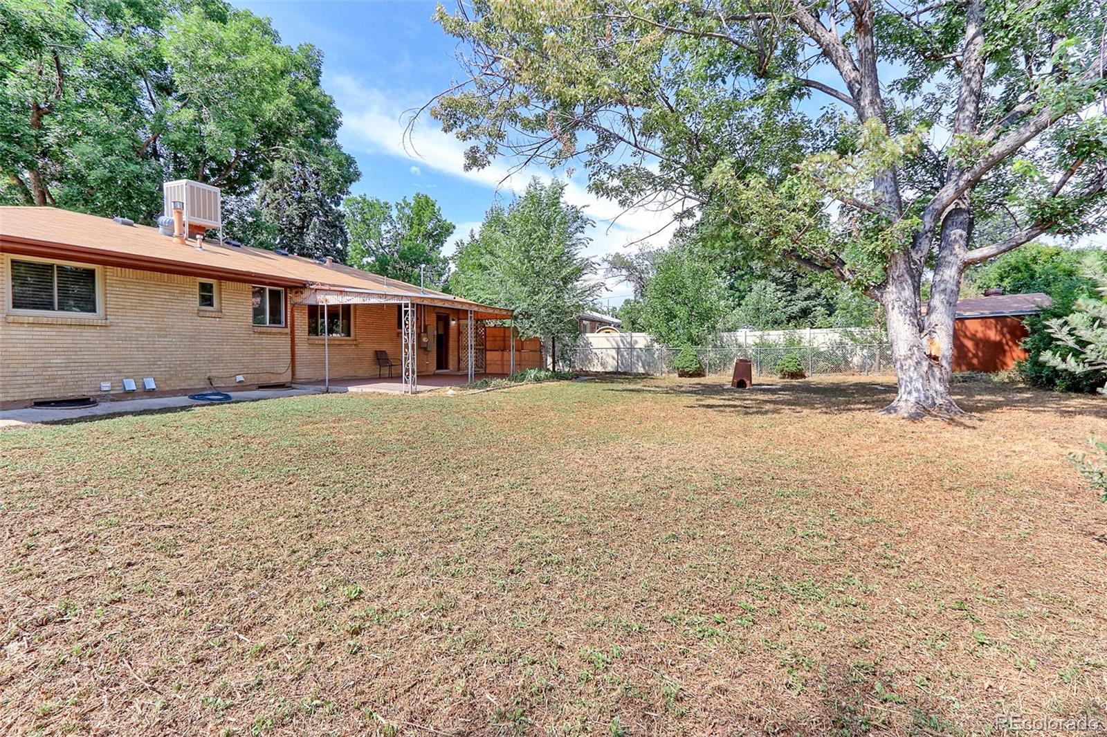 3373 W Monmouth Avenue