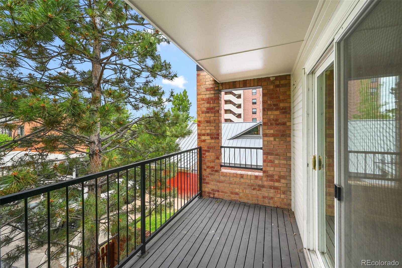1201 Galapago Street Unit: 103