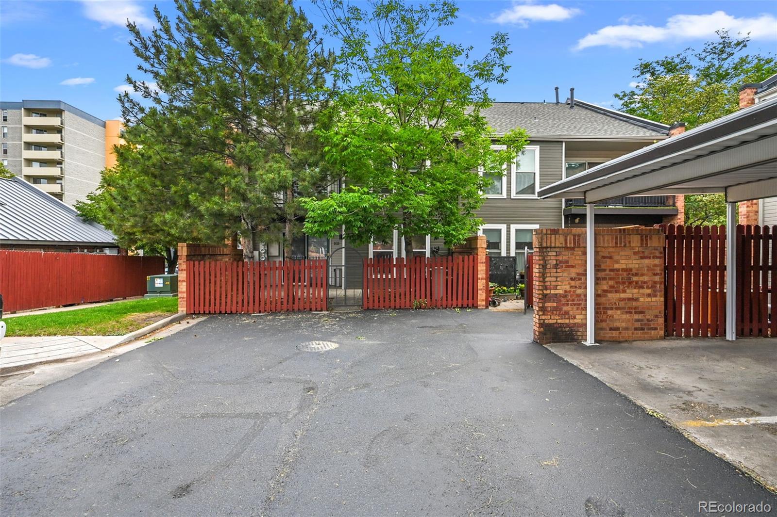 1201 Galapago Street Unit: 103