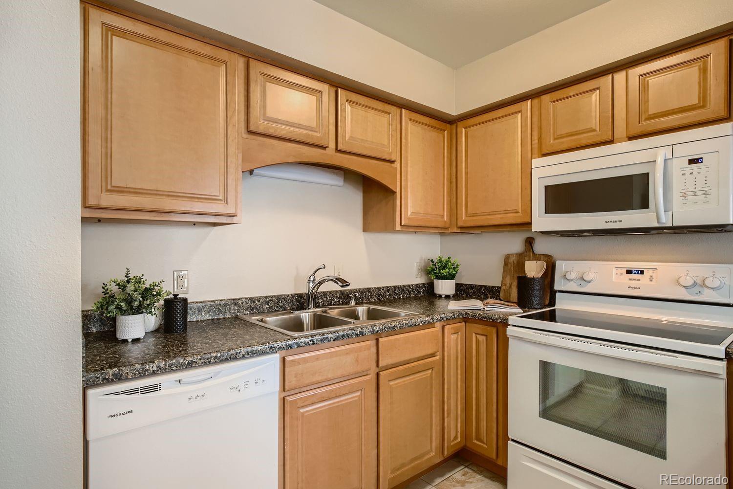 1201 Galapago Street Unit: 103
