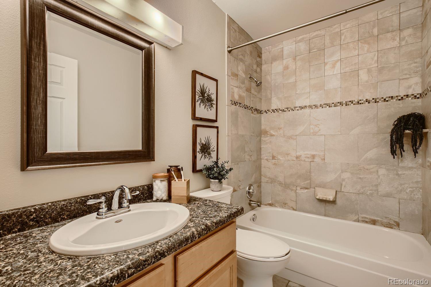 1201 Galapago Street Unit: 103