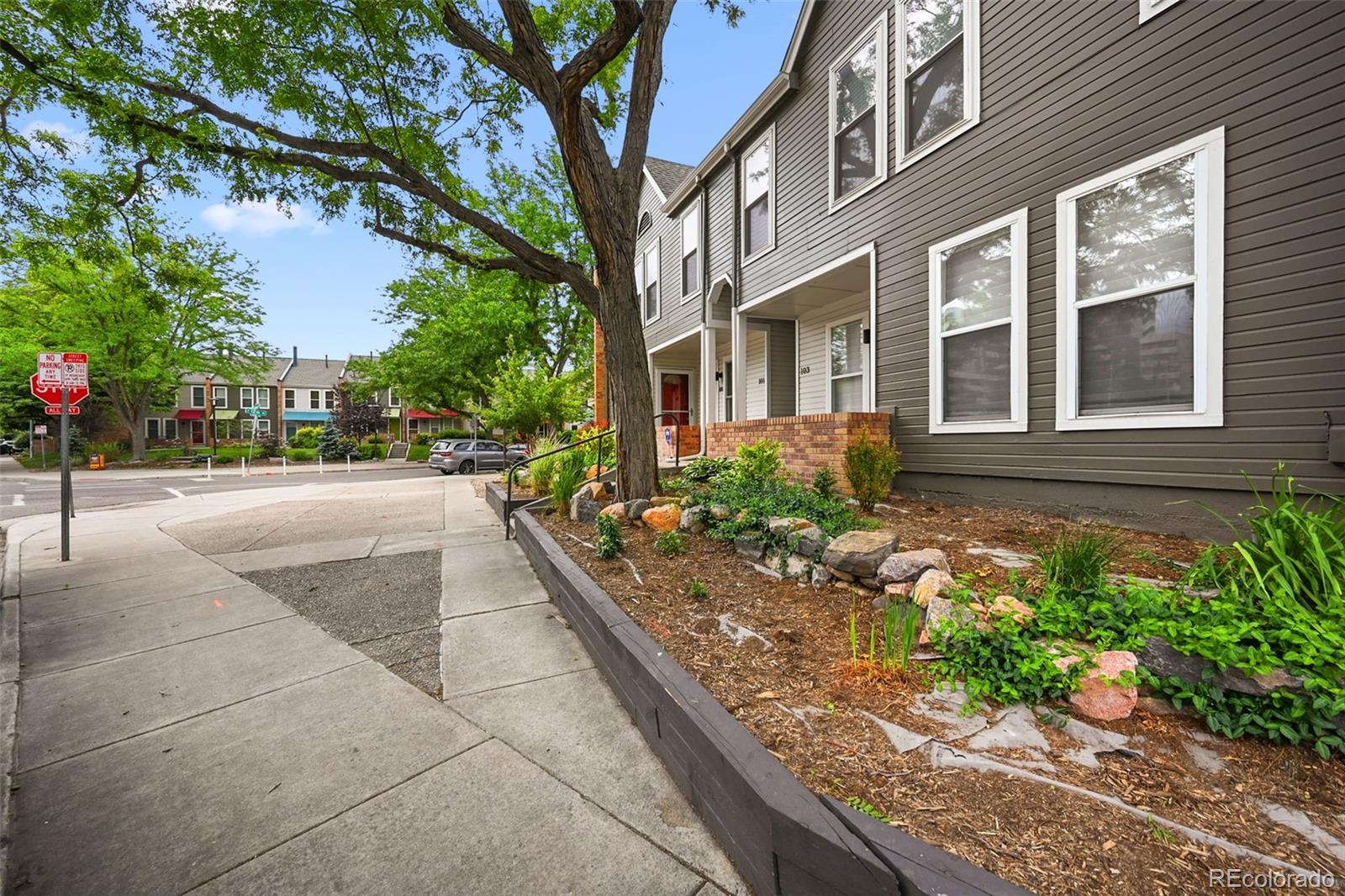 1201 Galapago Street Unit: 103