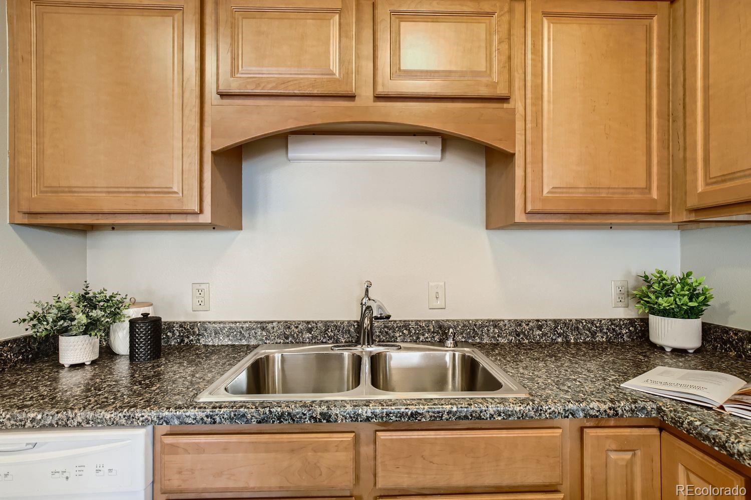 1201 Galapago Street Unit: 103
