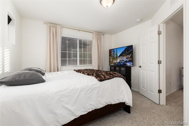 1082 Sugarloaf Lane
